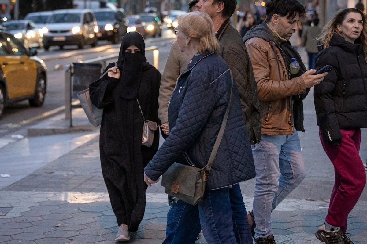 The Congress creates a subcommittee to study the use of the burka and the ‘niqab’ in public spaces