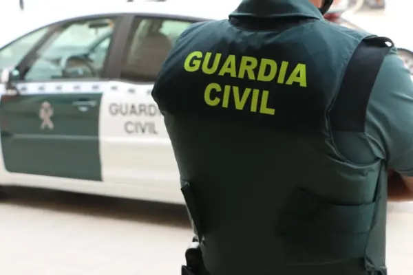 Civil guard, his wife, and son found dead in Alicante