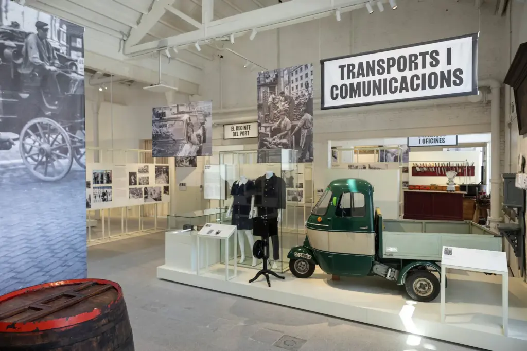 Barcelona exposes and rethinks work