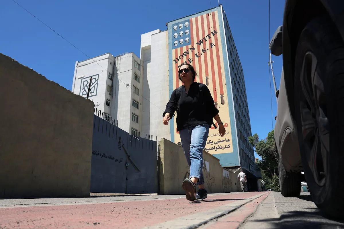 Iran accuses the US of violating the truce by attacking military targets and threatens to respond