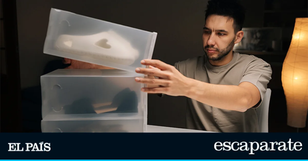 Foldable, stackable, and ventilated: the shoe organizer that fits any space