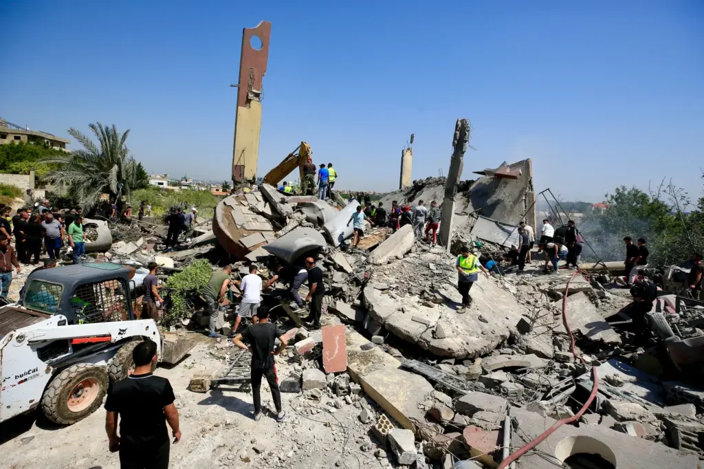 Israel torpedoes the truce with Lebanon after killing more than 400 people in 24 days
