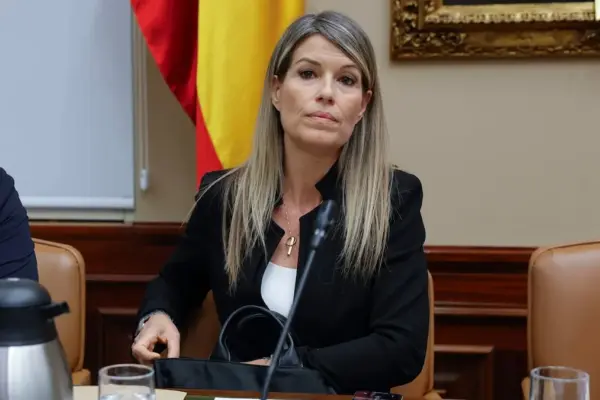 Maribel Vilaplana, the journalist who had lunch with Mazón, breaks down in tears in her statement: “It is very difficult to go out on the street and not break down”