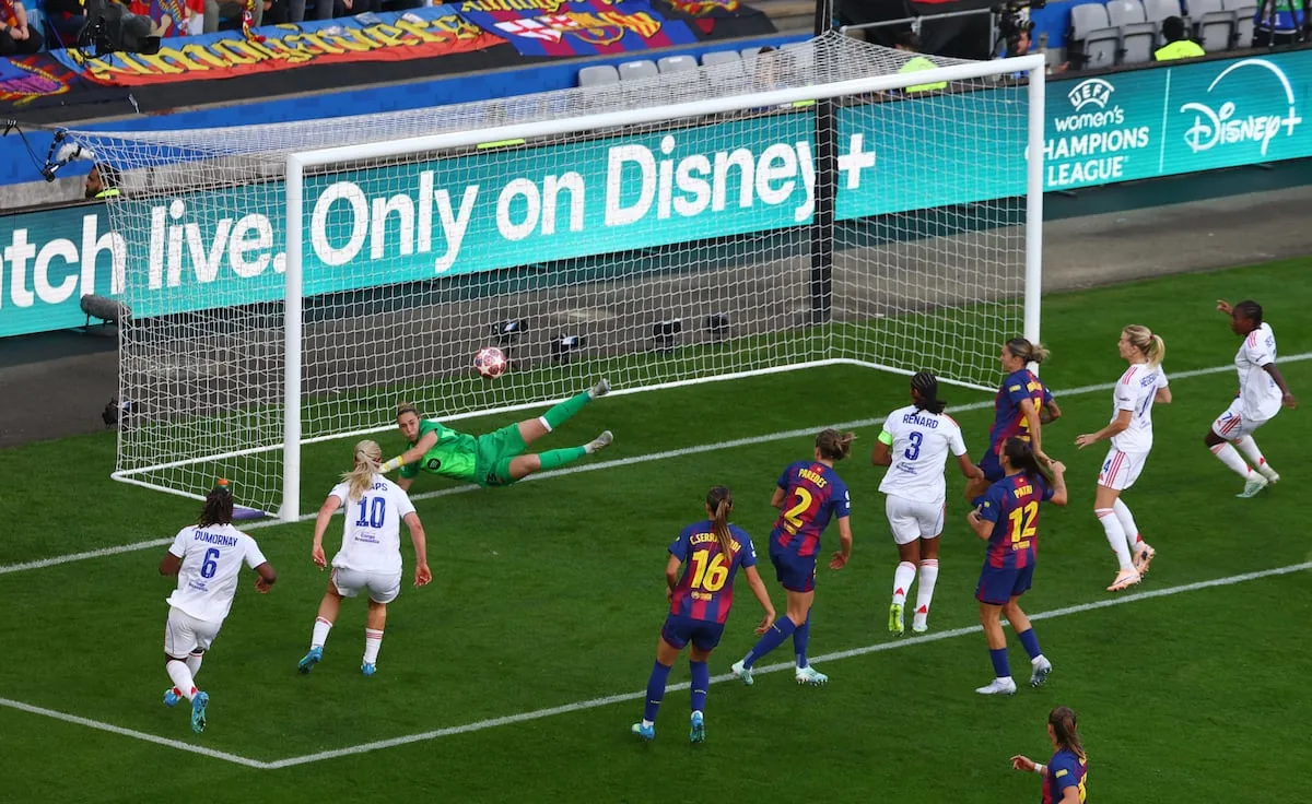 Barcelona - OL Lyoness live | Barça struggles in the first half and goes into halftime tied