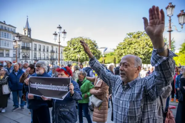 The PP buries 27 years of left-wing governments in Lugo thanks to a pact with a socialist defector