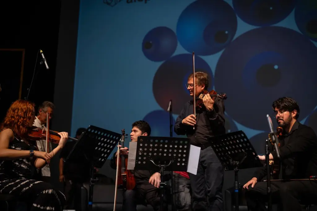 Elaine Bearer, neuroscientist and composer: “For me, music and science have never been separate”