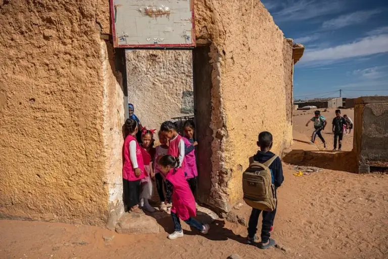 The collapse of humanitarian aid deepens the scar of the Sahrawi people: “There are families who don’t even have enough to buy a piece of chicken per week”