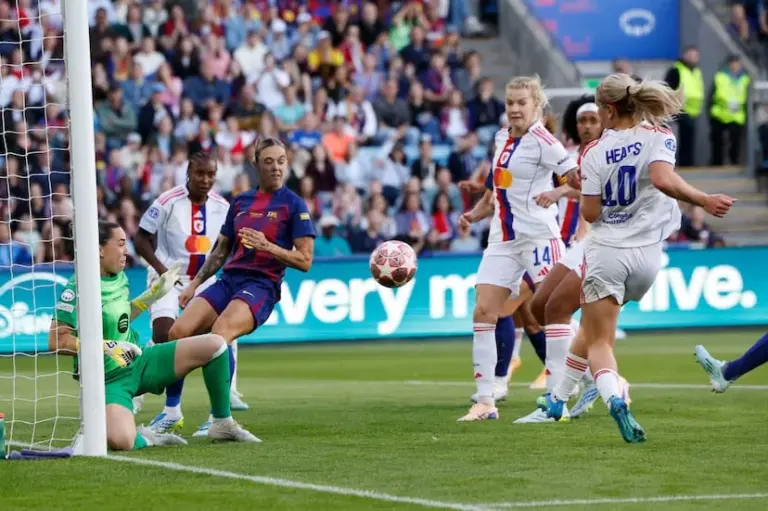 El Barcelona culmina su grandeza con su cuarta Champions tras golear al Lyon