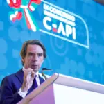 Aznar attacks left-wing or right-wing populisms and calls on citizens to act to defend liberal democracy