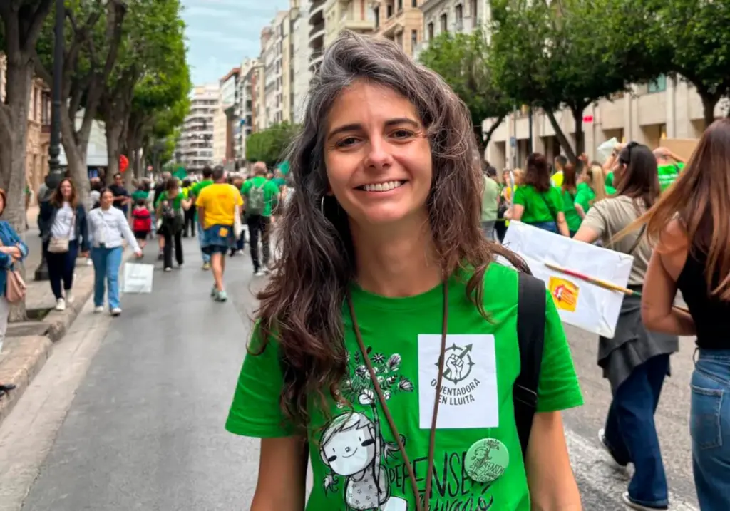 Valencian teachers in struggle: “In some centers we work in inhuman conditions. We demand dignity”