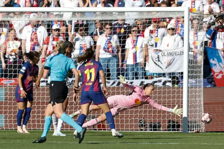El Barcelona culmina su grandeza con su cuarta Champions tras golear al Lyon