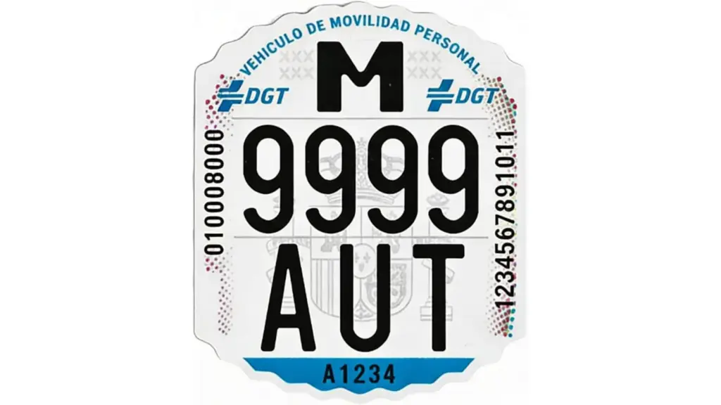 Esta es la placa identificativa que se debe colocar en los patinetes inscritos en la DGT.