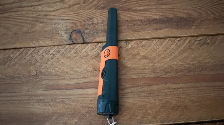 Metal detector