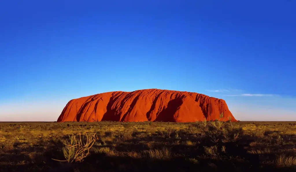 Atardecer inolvidable en el Uluru.