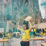 Teachers start a new week of strike by blocking the Sagrada Familia