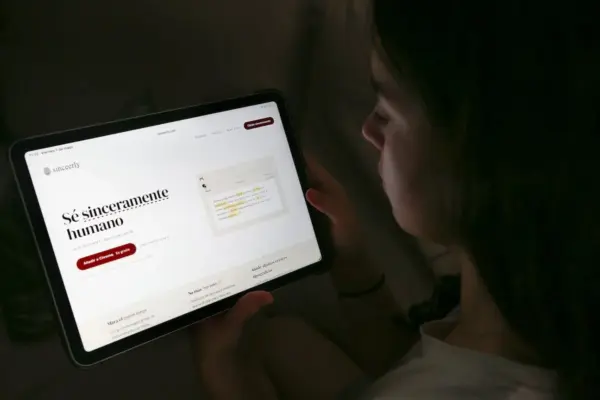 Typos as a symbol of prestige: how to write so it doesn't seem like AI