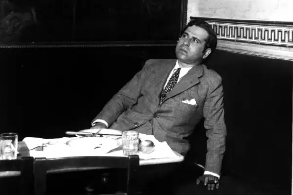 Too serious to laugh: the awkward place of humor in literature
