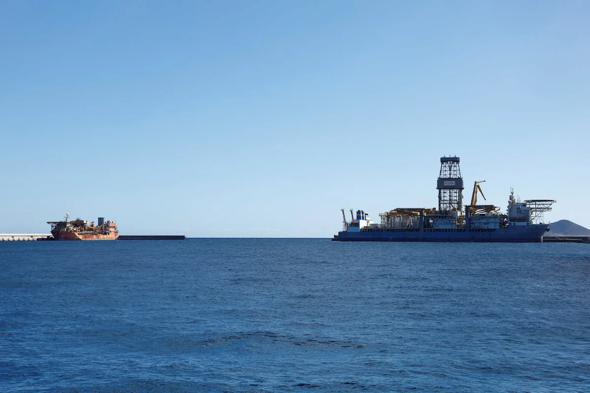 Breaking news on the hantavirus outbreak, live | The Ministers of Health and Interior and the WHO Director travel to Tenerife to coordinate the arrival of the cruise ship