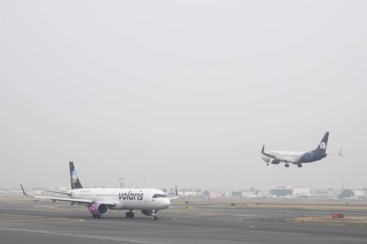 The crossroads of Mexican airlines: route adjustments and more expensive tickets due to the increase in jet fuel prices