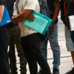 Dismantled in the Basque Country a network of agencies to regularize migrants with false documents
