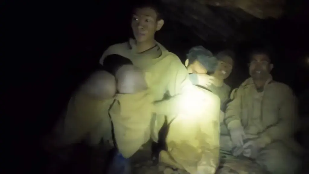 Five of the seven people trapped in a cave in Laos a week ago found alive