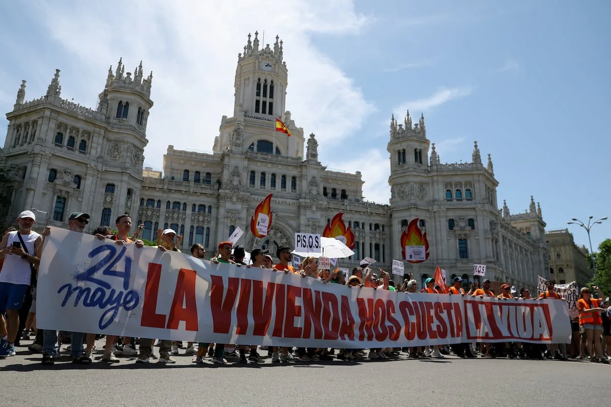 Thousands of people demonstrate in Madrid in defense of decent housing against the "attacks of rentism"