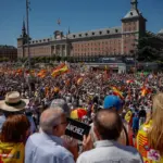 A march supported by the PP and Vox gathers thousands of people in Madrid against Sánchez's "corrupt government"
