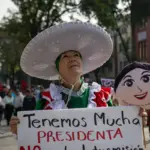Simpatizantes respaldan a Claudia Sheinbaum en la celebración de su segundo año de mandato