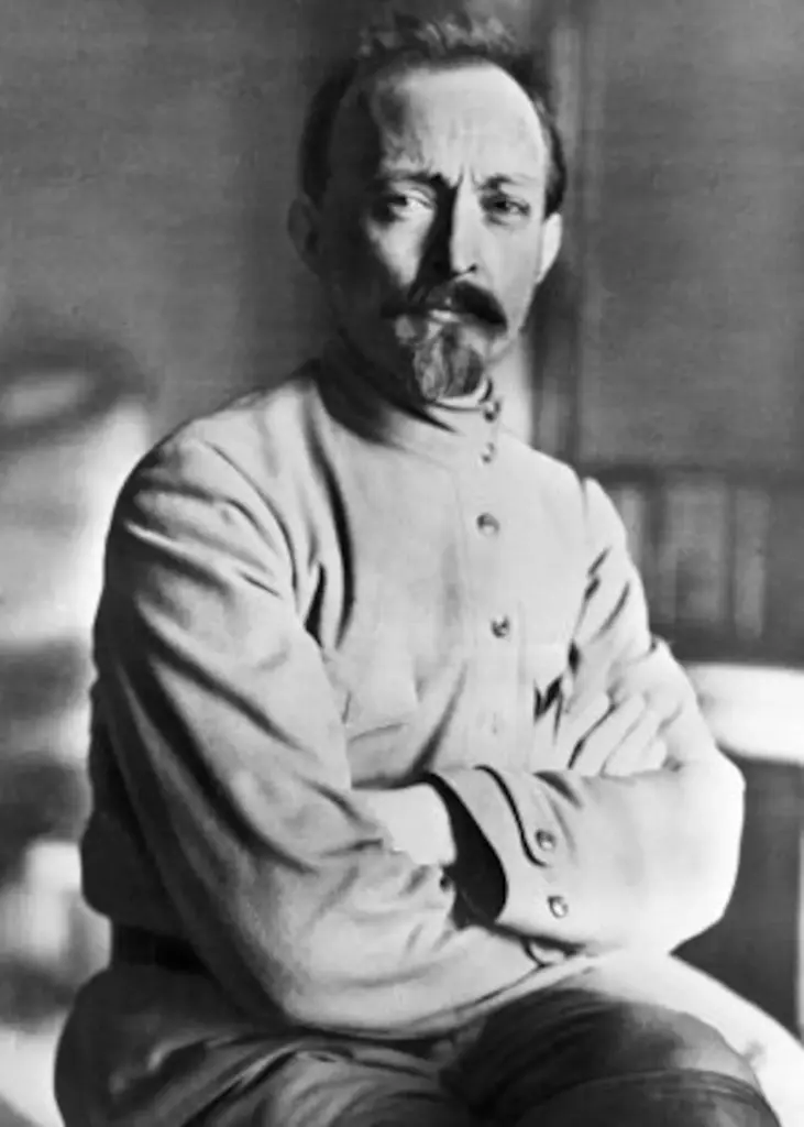 Order 1564: Putinism undertakes the great erasure of Soviet crimes and the veneration of Stalin and the Cheka