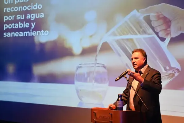 Municipalities and the private sector address solutions to Chile's water crisis