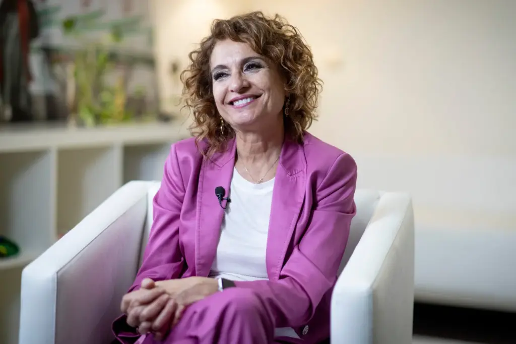 María Jesús Montero: “The most serious thing happening in Andalusia is the weakening of public services”