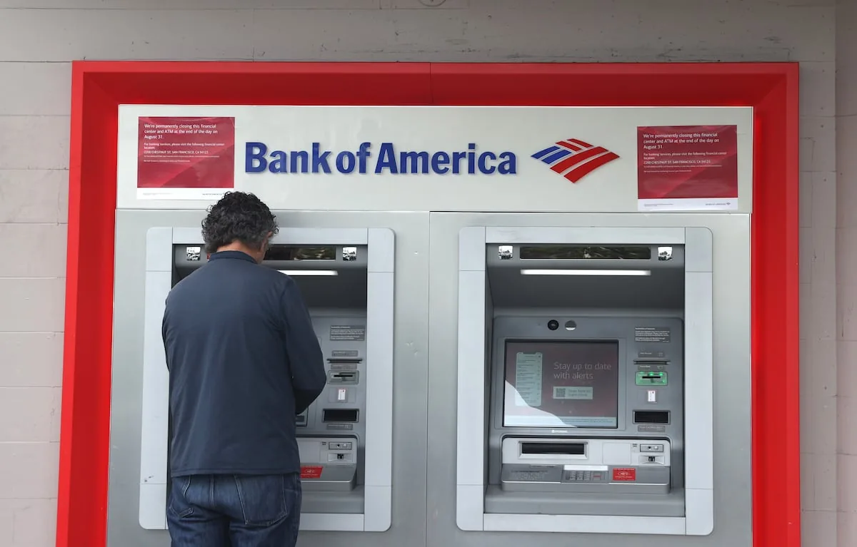 The Trump administration puts banks on the front line of surveillance against the employment of undocumented immigrants
