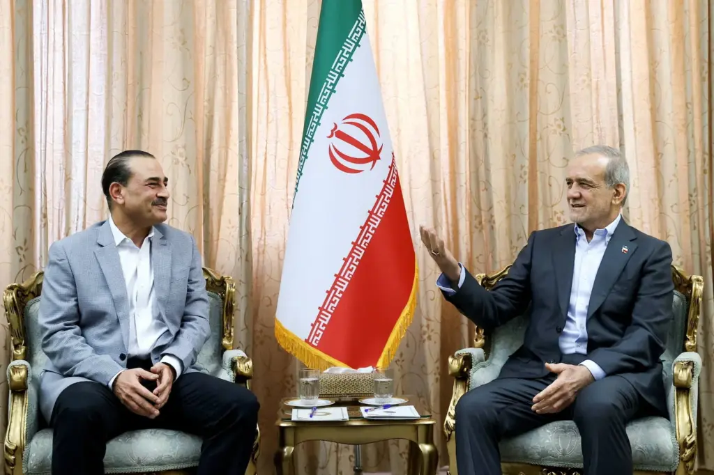US sees a deal with Iran to reopen the Strait of Hormuz within reach