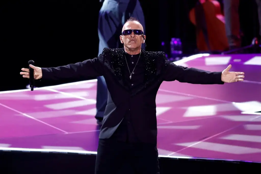 Eros Ramazzoti a tus 50 es una experiencia religiosa