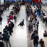 Immigrant regularization divides Spaniards: 38% in favor and 33% against