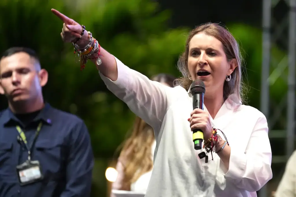 Colombia chooses Petro's successor in a climate of maximum polarization