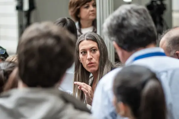 The Government and Junts reopen channels to negotiate the extension of rentals