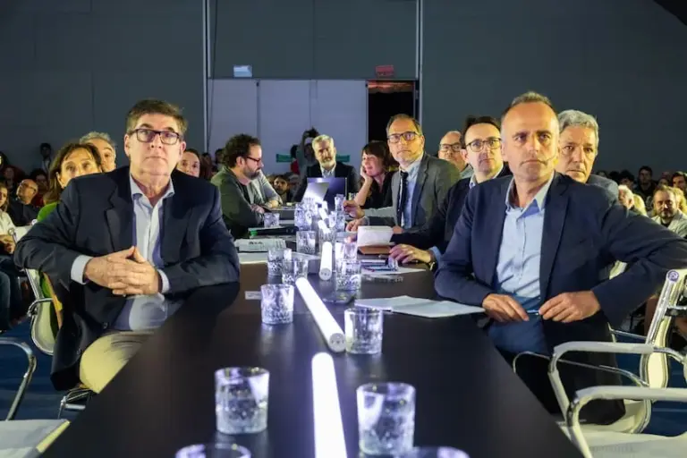 In the EL PAÍS newsroom: this is how the front page is decided