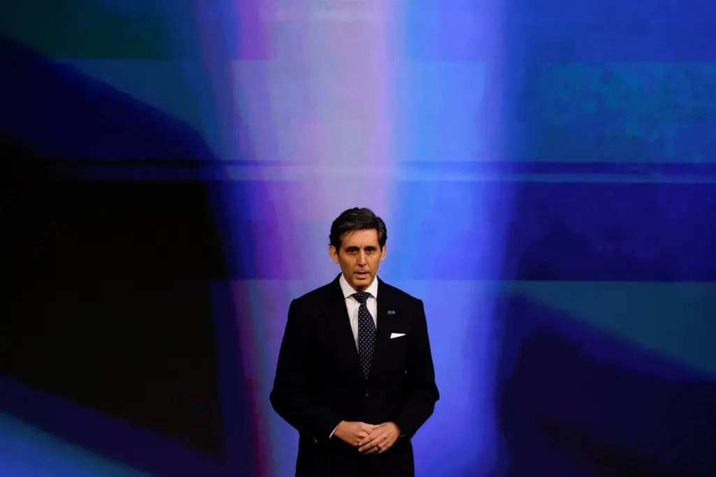 I would need three lifetimes to earn what my boss makes in a year: these are the executives with the highest salaries on the Spanish Stock Exchange