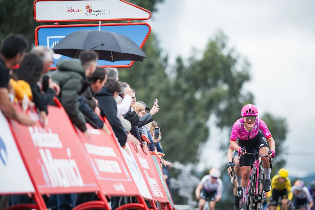 Noemi Rüegg dons the red jersey in the premiere of La Vuelta a España Femenina