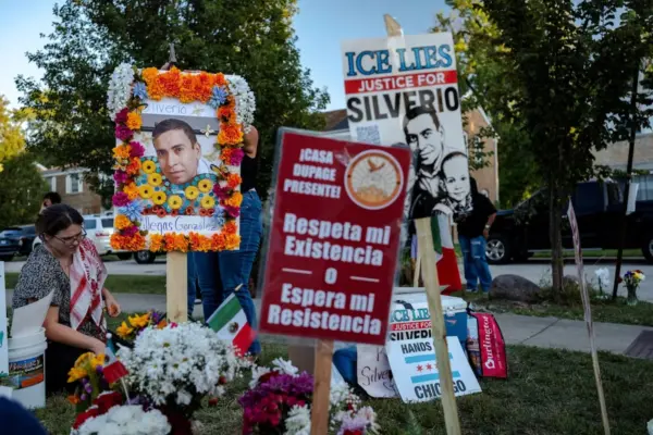 Illinois State Police investigate the death of a Mexican migrant at the hands of ICE