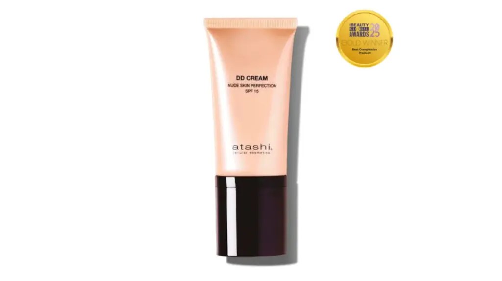Esta DD Cream Nude Skin Perfection SPF 15 de Atashi está galardonada con premios internacionales por sus resultados en la piel.