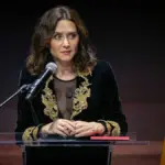 El viaje de Ayuso a México desconcierta al PP: “Con tanto ‘show’, ella misma se devalúa”