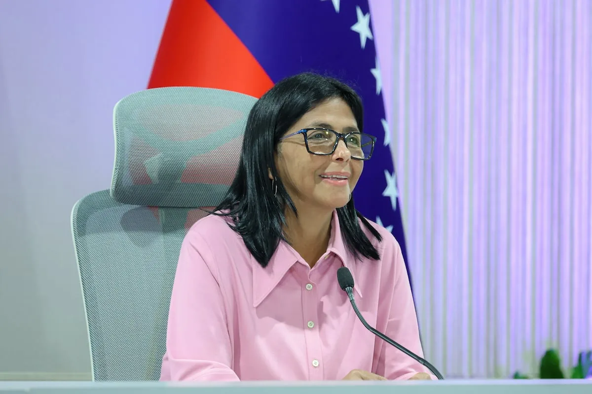 Delcy Rodríguez crosses Europe to fight for the Esequibo in The Hague