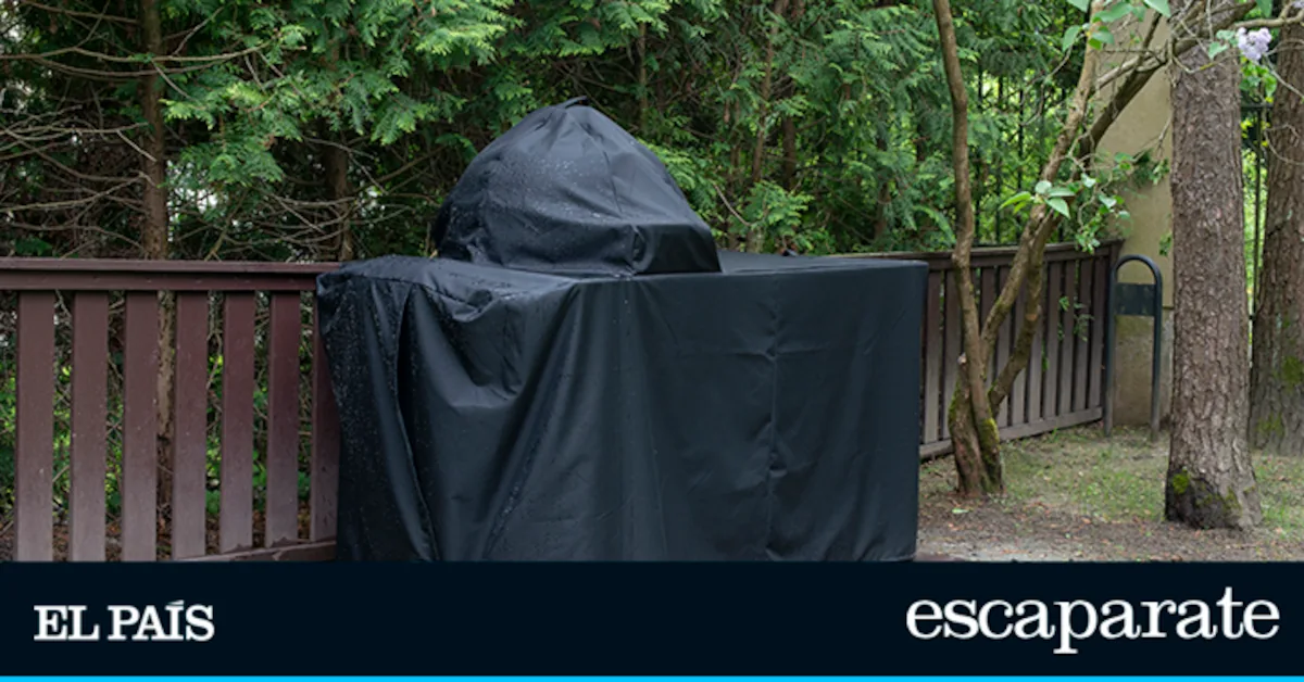 The cover that protects your barbecue all year from sun, rain, and dirt