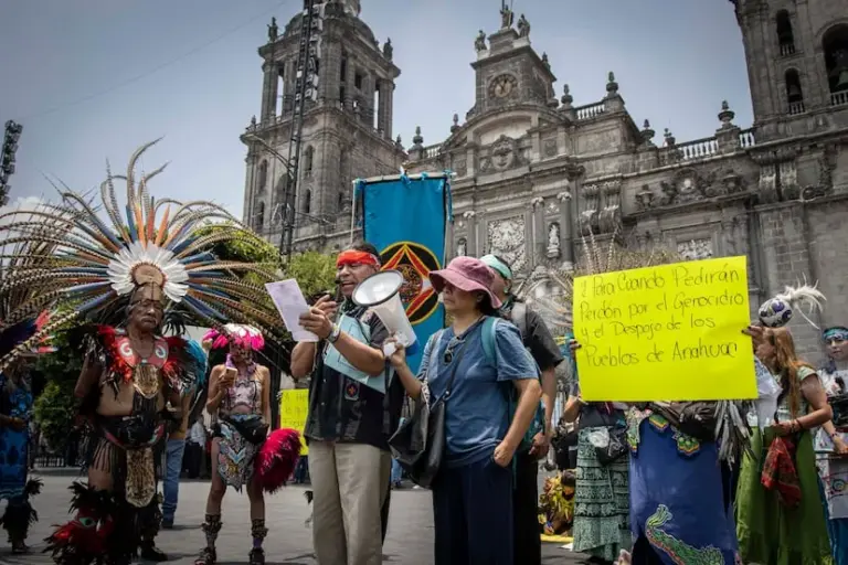 Isabel Díaz Ayuso's tribute to Hernán Cortés shakes Mexico City's politics