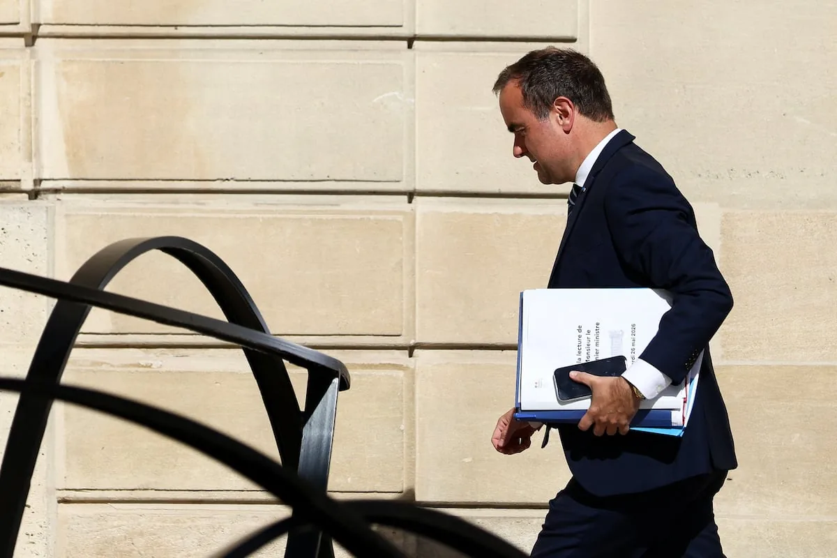 The heatwave scorches the French Government