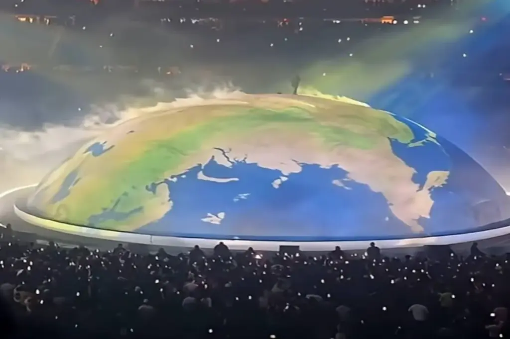 He has been banned from performing in the United Kingdom, France, Poland, and Switzerland. Should we allow Kanye West to hold his concert in Spain?