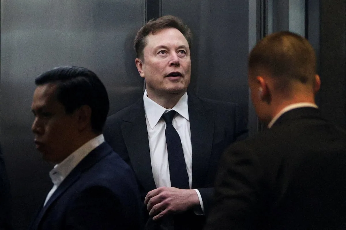 Power struggles, greed, war, and ‘technofascism’: AI takes off its mask