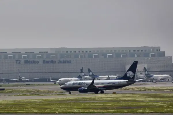 Aeroméxico restricts boarding on its flights to passengers coming from countries affected by the Ebola outbreak